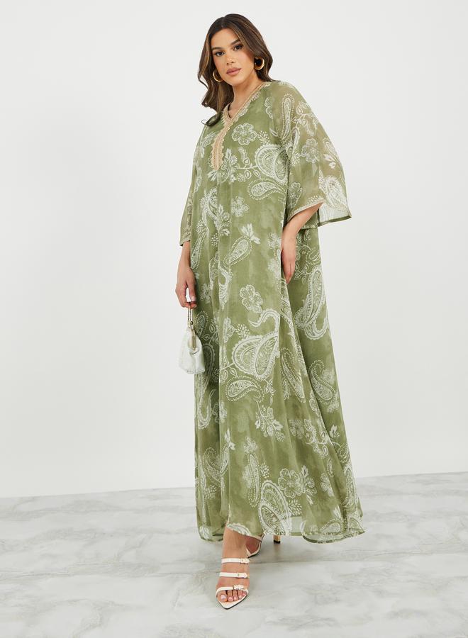 ستايلي جلابية واسعة مطبوعة بتفاصيل دانتيل - Image 3