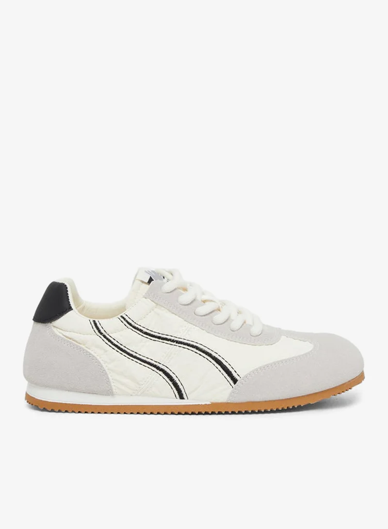 ستايلي اكتيف سنيكرز ستایلی بشريط جانبي كلاسيكي برباط