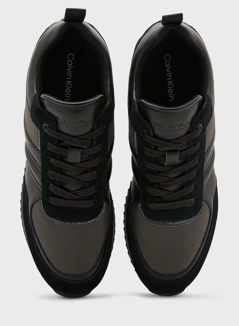 CALVIN KLEIN Low Top Lace Up Sneakers