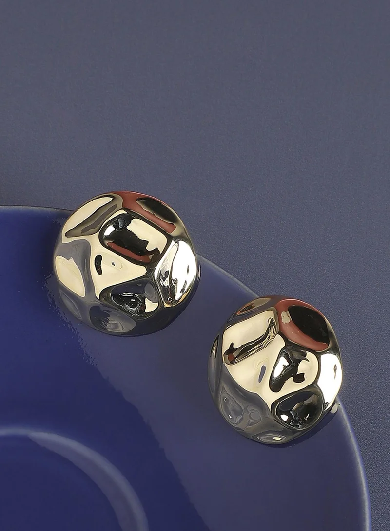 SOHI Textured Circular Stud Earrings