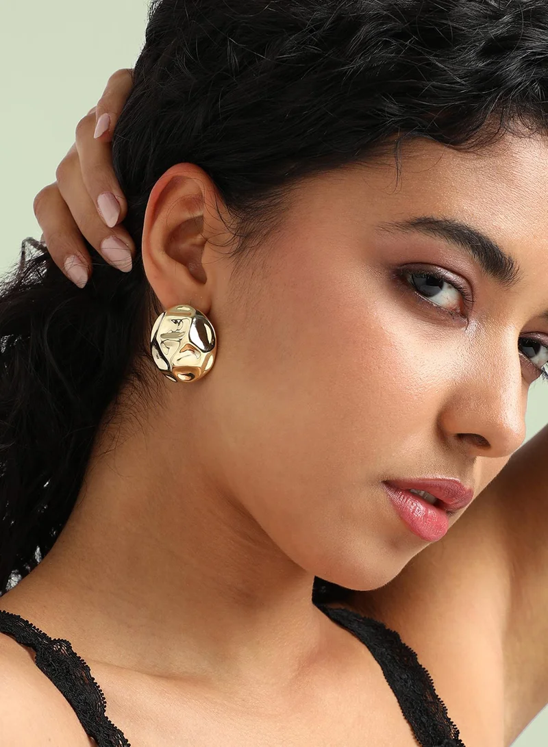 SOHI Textured Circular Stud Earrings