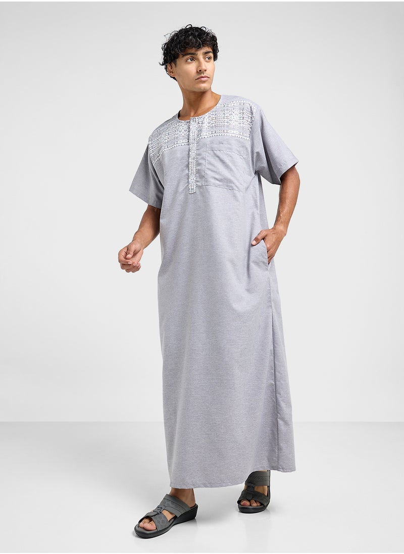 Robert Wood Elegant Thobe  - Image 4