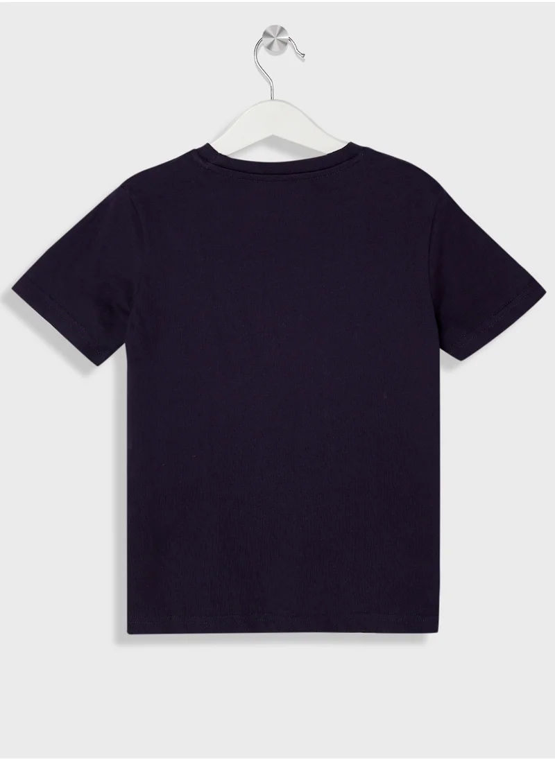 جس Kids Logo Crew Neck T-Shirt