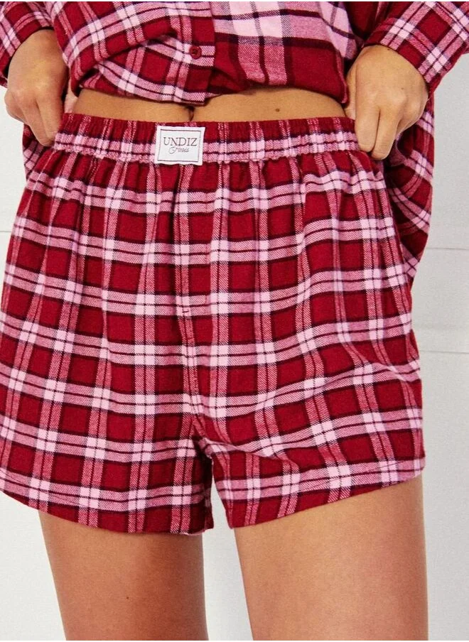 UNDIZ Checked shorts