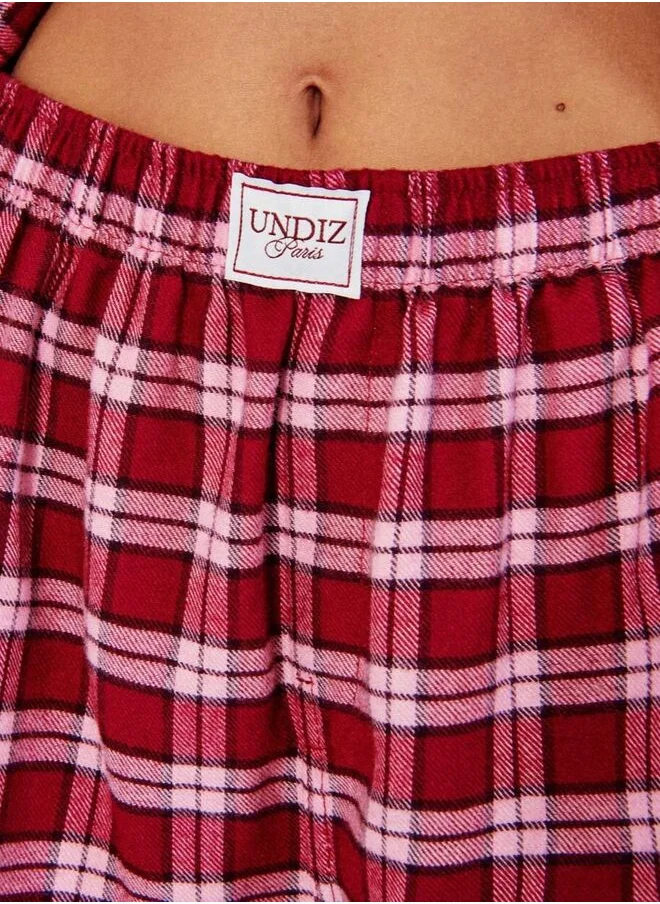 UNDIZ Checked shorts