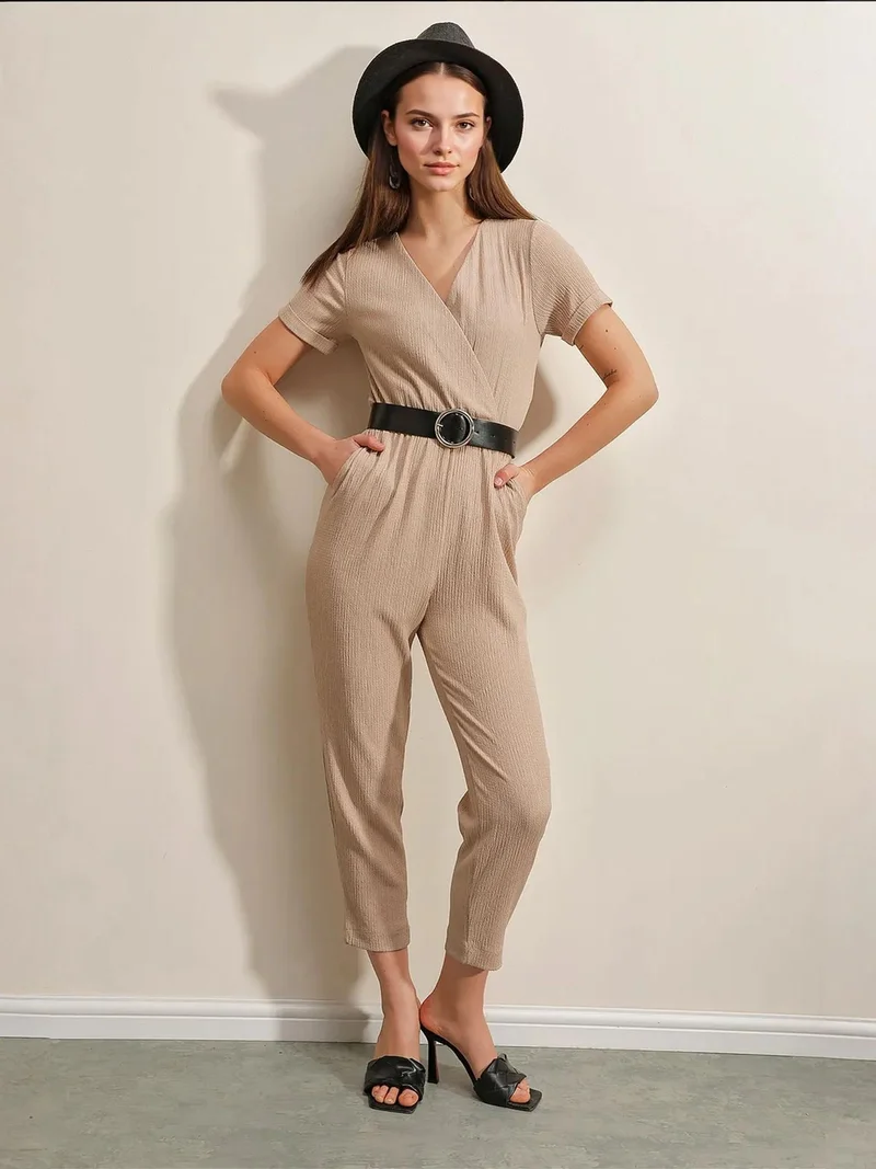 بيغ دارت بدلة محبوكة بياقة على شكل حرف  مزينة بفيونكة