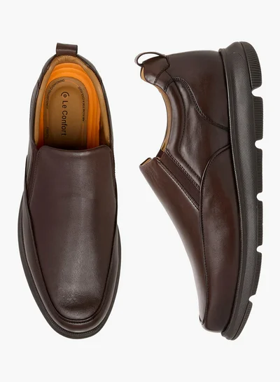 لو كونفورت Solid Slip-On Loafers