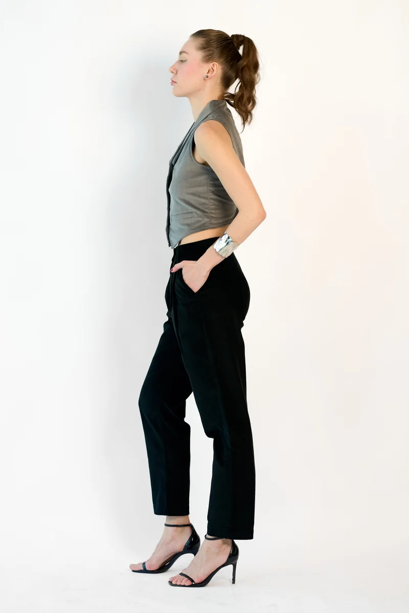 Virgio  Solid Cotton Front-Pleated Straight Fit Pant for Women for Women | Best Price UAE