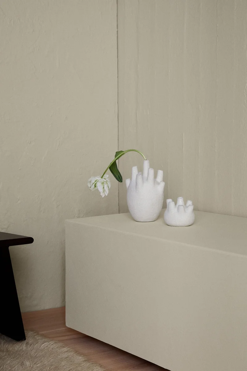 اتش اند ام مزهرية إيكيبانا من الفخار بحجم كبير