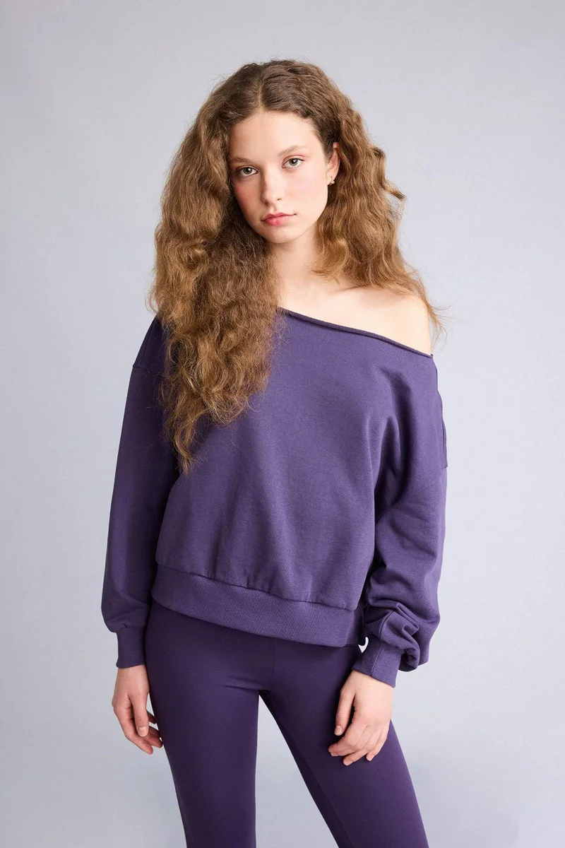 ديفاكتو Thick Fabric Sweatshirt