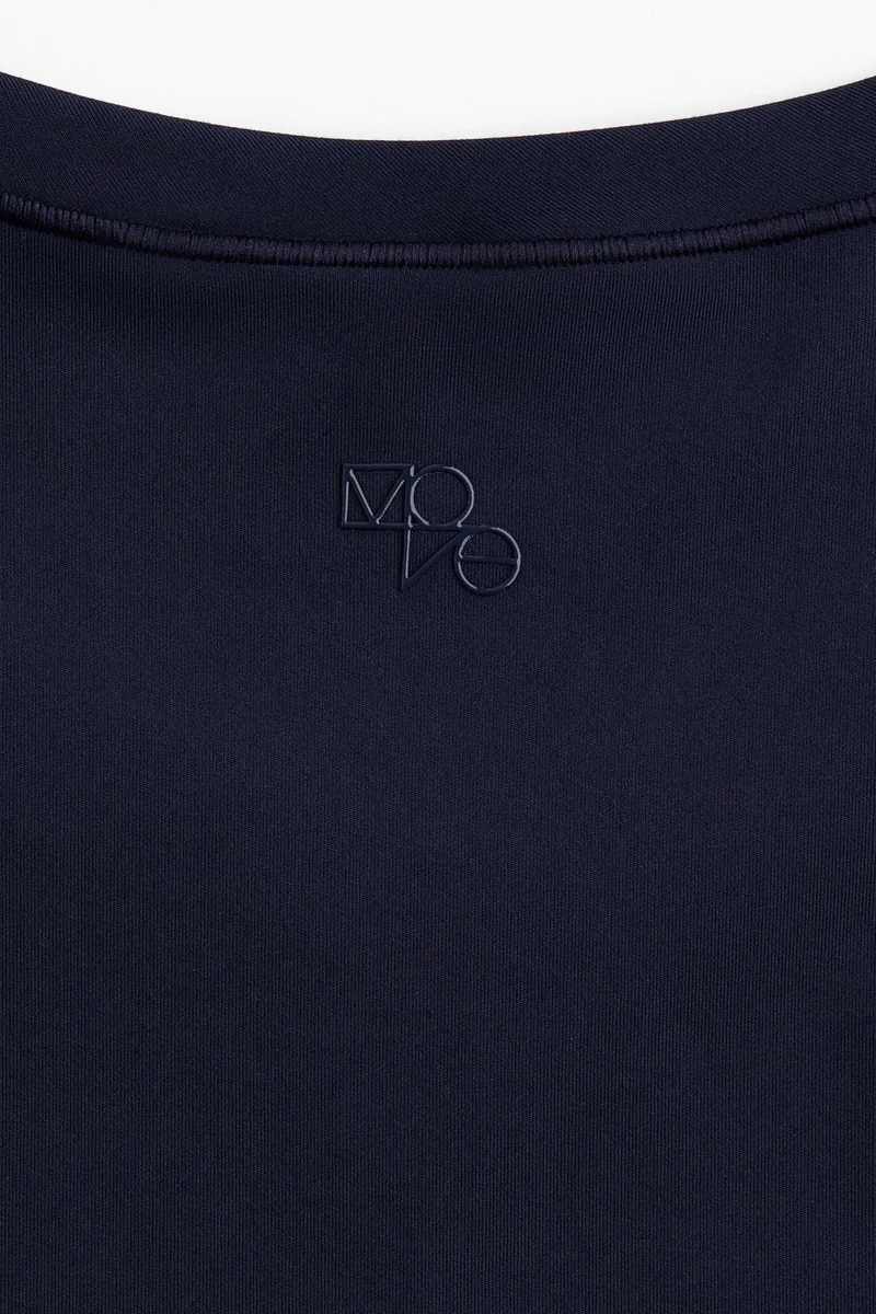 H&M Sports top in DryMove™