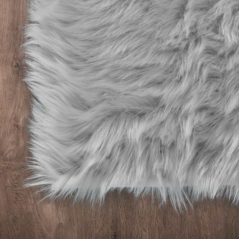 Latepis Washable 5x7 Grey Faux Fur Rugs for Living Room Soft Shag Rugs for Bedroom Perfect Sofa Floor Plush Rug Fluffy Carpet for Entertainment Room Home DÃ©cor - Image 5