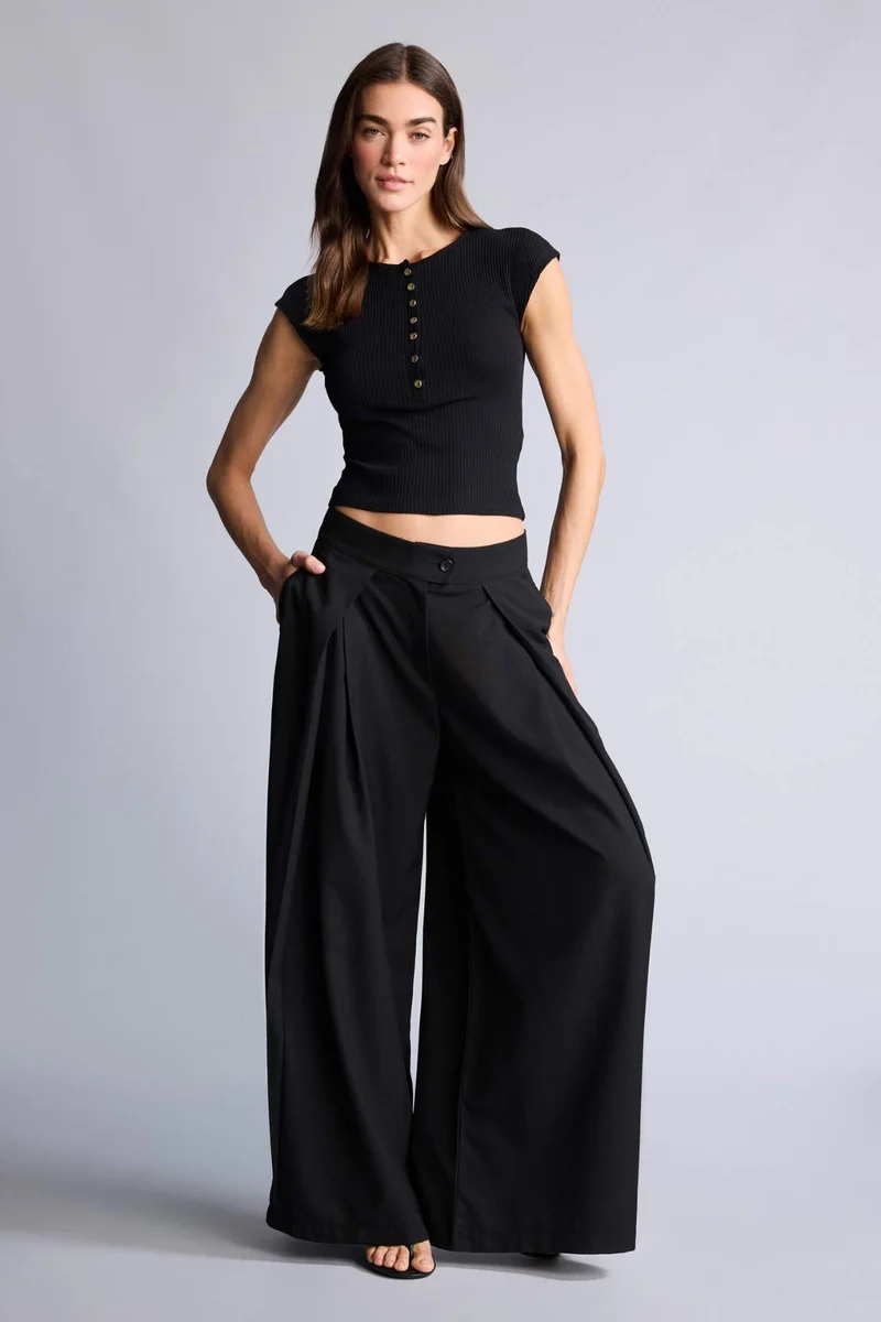 ديفاكتو Slim Fit Ribbed Camisole T-Shirt
