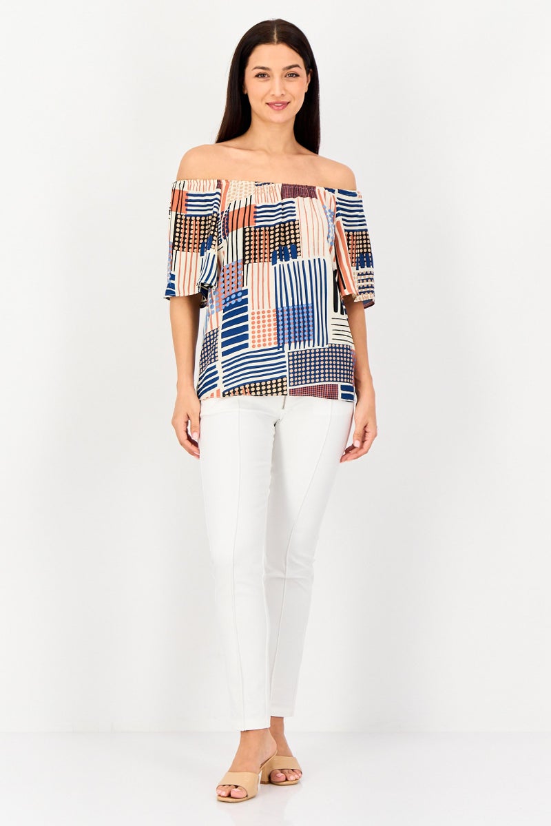 VERO MODA تي شيرت قصير الأكمام بنقشة شاملة على شكل حرف U من فيرو مودا للنساء، متعدد الألوان - Image 4