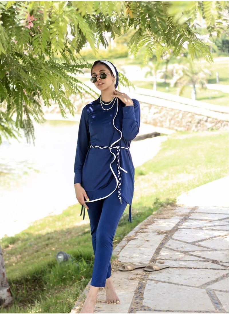 فيمني وورلد ملابس سباحة بوركيني كلاسيكية باللون الأزرق للنساء  - Image 1