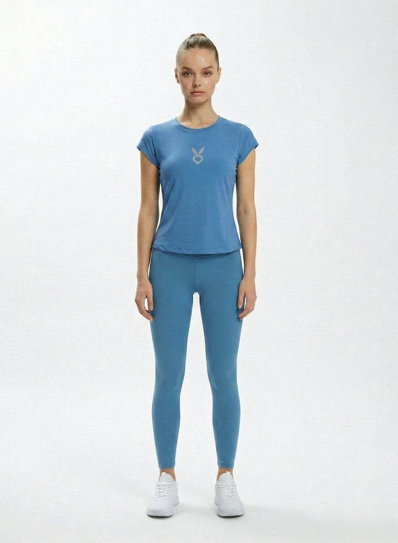 Cardio Bunny Women's Body-Contoured Slim Fit T-Shirt - Image 2