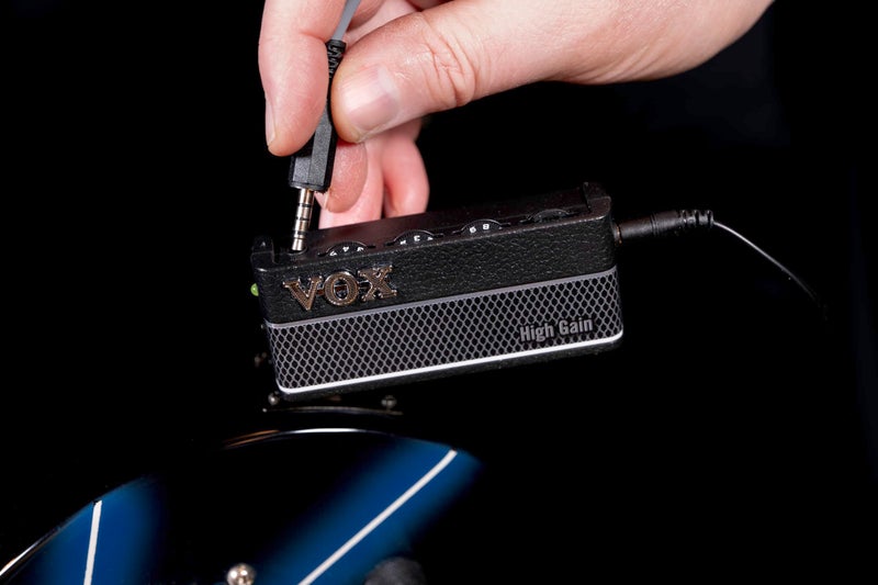 Vox amPlug 3 High Gain Headphone Guitar Amplifier w/ 2 Channels, Stereo Effects, Built-in Rhythms, and Aux in Jack - Image 3