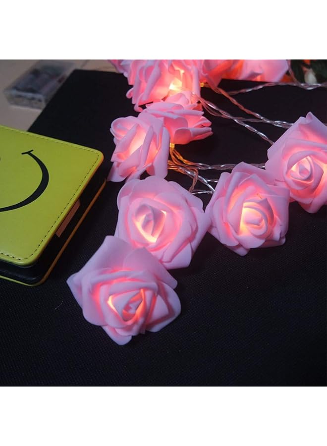 إيروريكس سلسلة أضواء زهور الورد الوردية LED تعمل بالبطارية لحفلات الزفاف والمنزل وأعياد الميلاد والمهرجانات والديكورات الداخلية والخارجية زهرة ورد كبيرة قطرها 6 سم 6.6 قدم 20 مصباح ليد وردي دافئ - Image 4