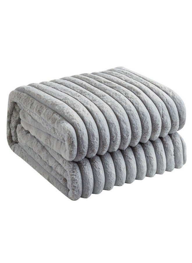 REVE 3-Piece Soft and Comfortable King Comforter Set Light Grey 32 x 56 x 50 cm HT-CM002 - Image 2