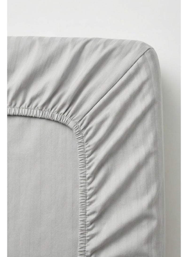 قطني طقم ملاءة جاهزة من الألياف الدقيقة مكون من قطعتين – مخطط بلون الشوكولاتة 90×190 سم مع مطاط كامل وغطاء وسادة - Image 2