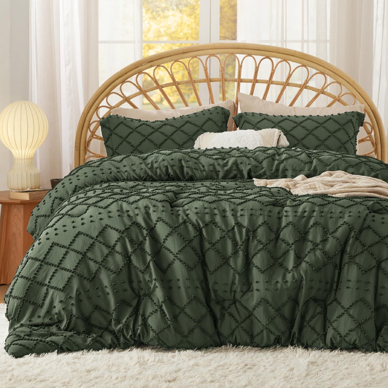 Bedsure Twin XL Comforter Set  Olive Green Comforter Boho Tufted Shabby Chic Bedding for Kids 2 Pieces Vintage Farmhouse Bed Set for All Seasons Fluffy Soft Bedding with 1 Pillow Sham