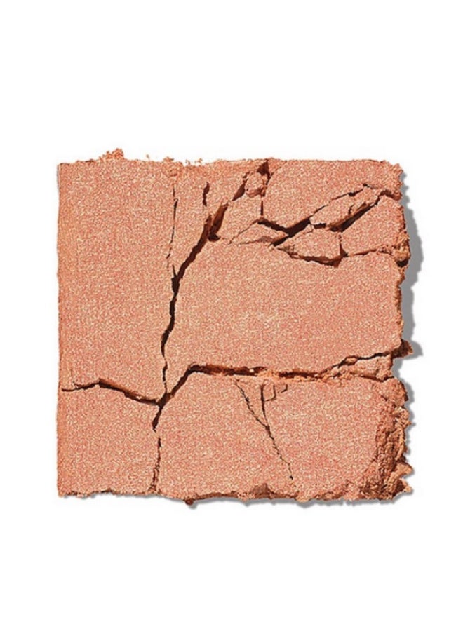 Benefit Georgia Golden Peach Blush - Soft Golden Peach Luminous Finish with Mirror & Brush - 8g - Image 2