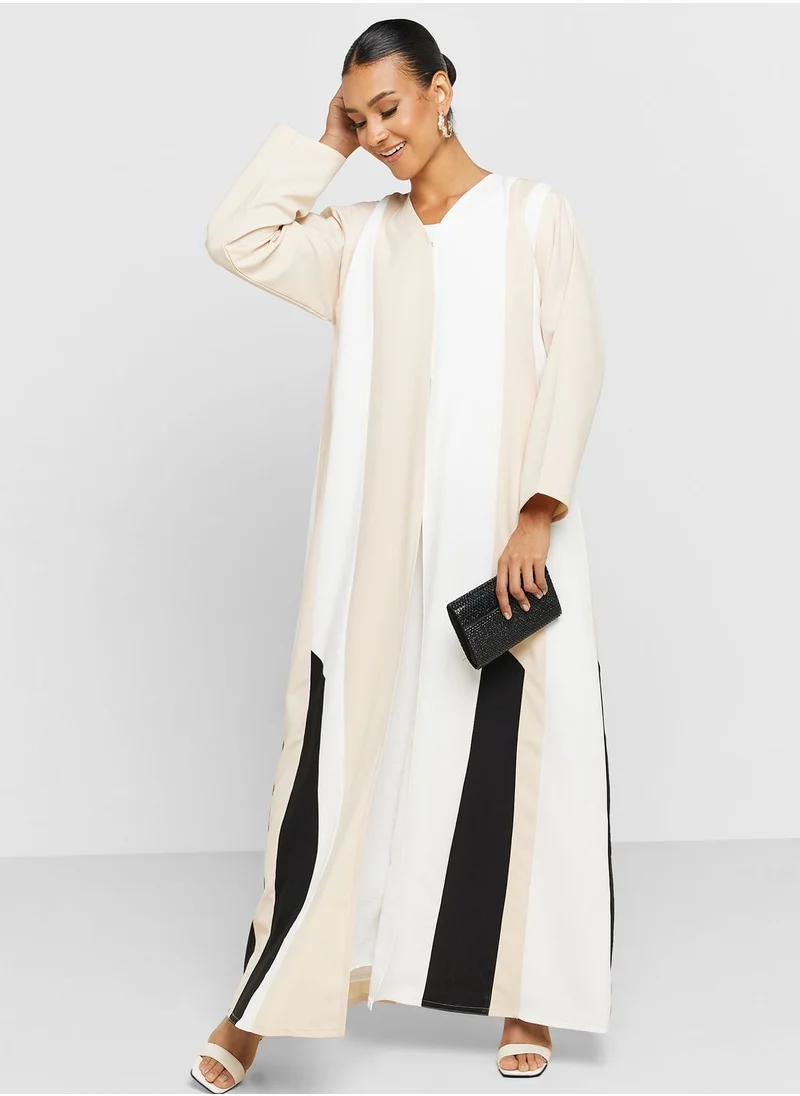 Khizana Colorblock Detail Abaya With Sheila