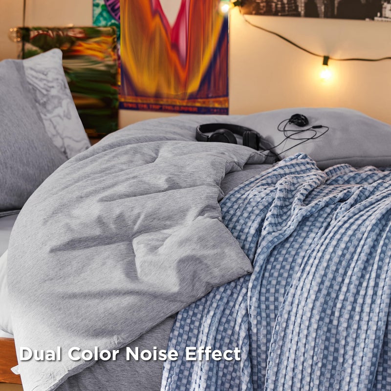 Bedsure Twin/Twin XL Comforter Set - Grey Soft Bedding for All Seasons, Cationic Dyed Bed Set, 2 Pieces, 1 Twin Size Comforter (68"x88") and 1 Pillow Sham (20"x26"+2") - Image 4