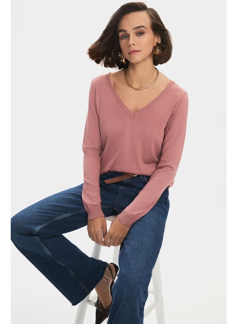 JUNE Women's Exclusive V Neck Viscose Blend Knitwear Sweater - Image 4