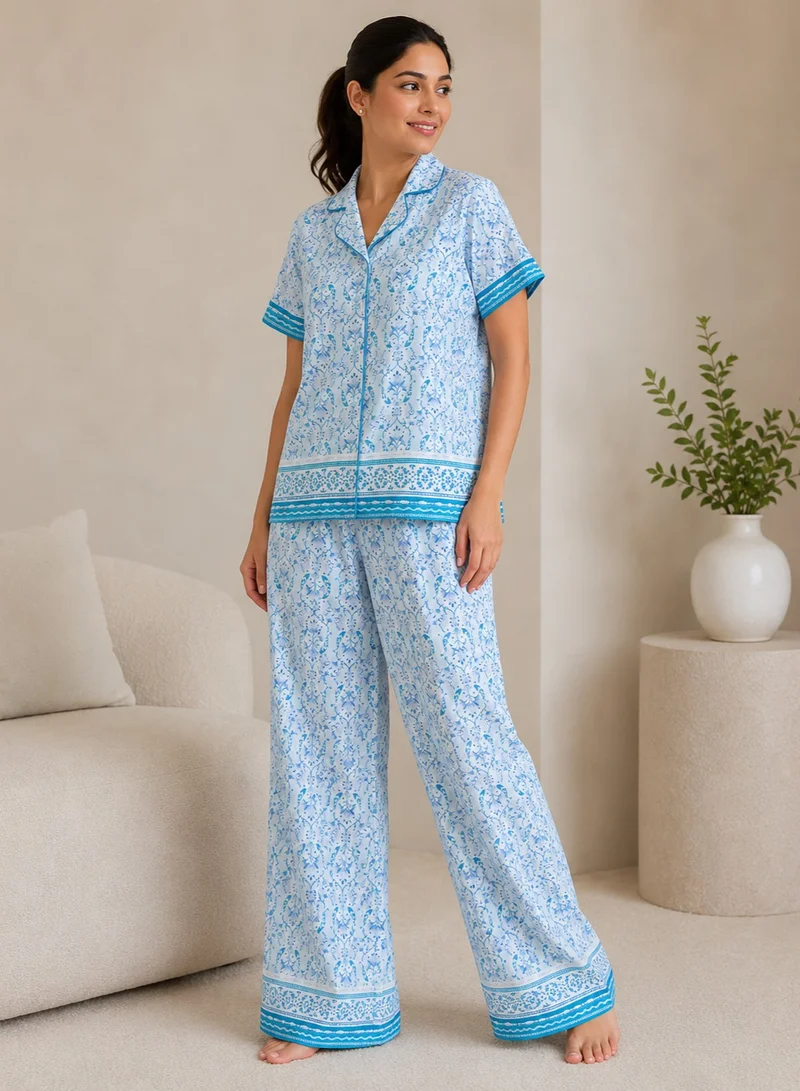 Women's Printed Pyjama Set with Contrast Piping