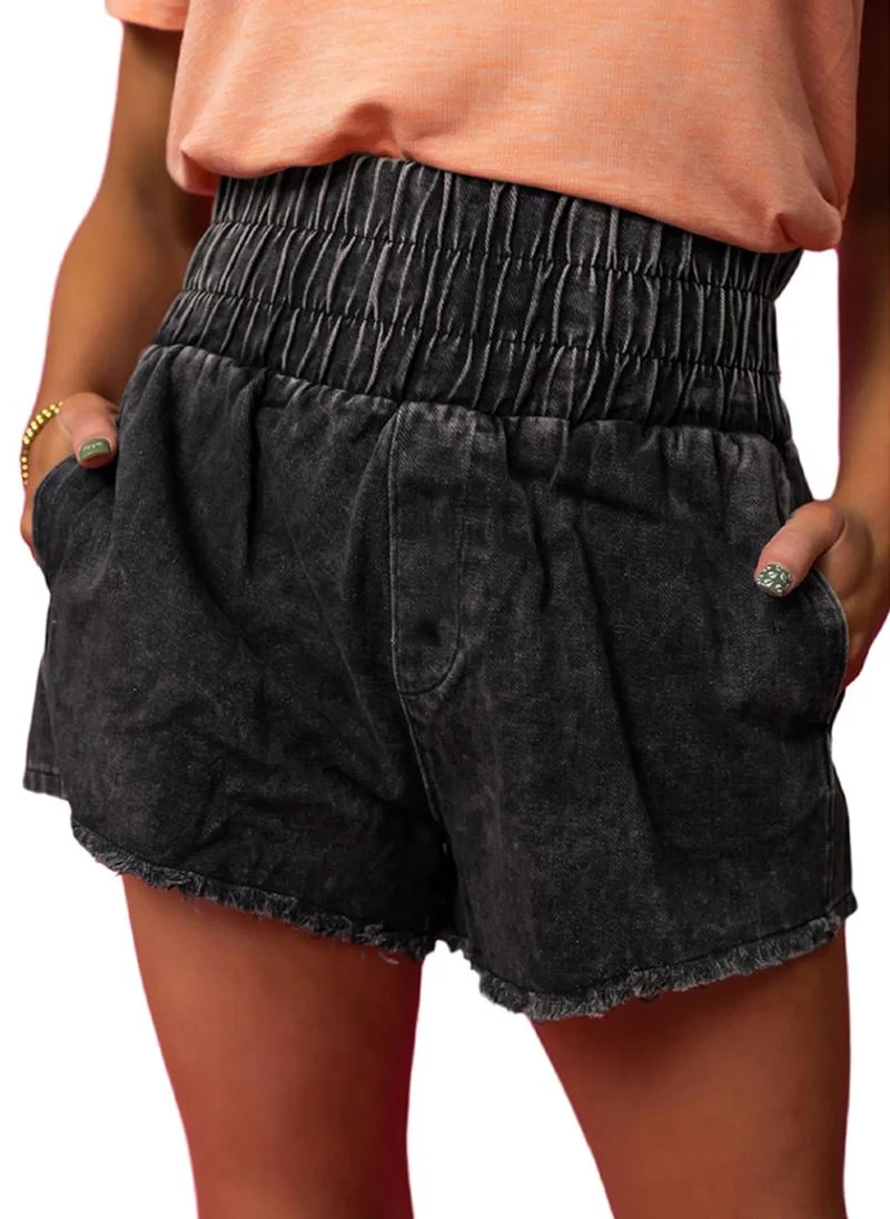 يونيكي Black Plain Casual Shorts