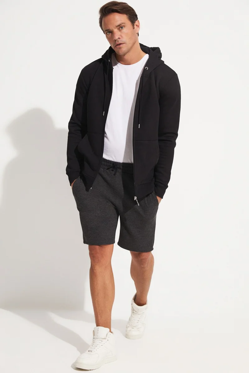 جويستار Men's Slim Fit Textured Shorts