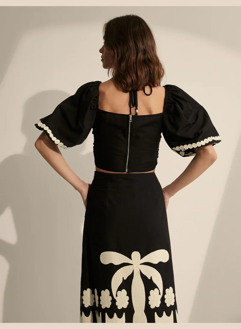 كوتون Melis Ağazat X Koton - Puff Sleeve Crop Blouse