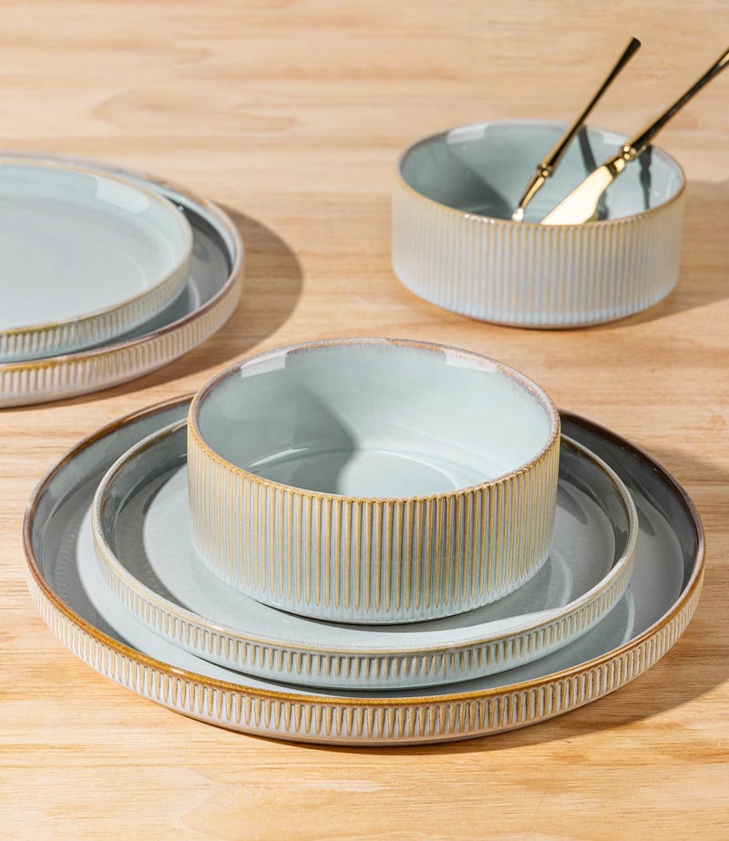 TheTerra Ceramic Dinnerware Sets for 6, 18 Pieces Porcelain Lightweight Plates and Bowls Sets, Scratch Resistant Dish Set, Oven & Microwave & Dishwasher Safe, Illusion Blue - Image 4