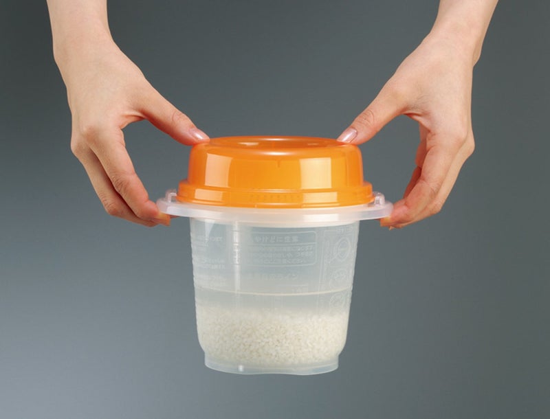 INOMATA MICROWAVE PLASTIC RICE COOKER - Image 2