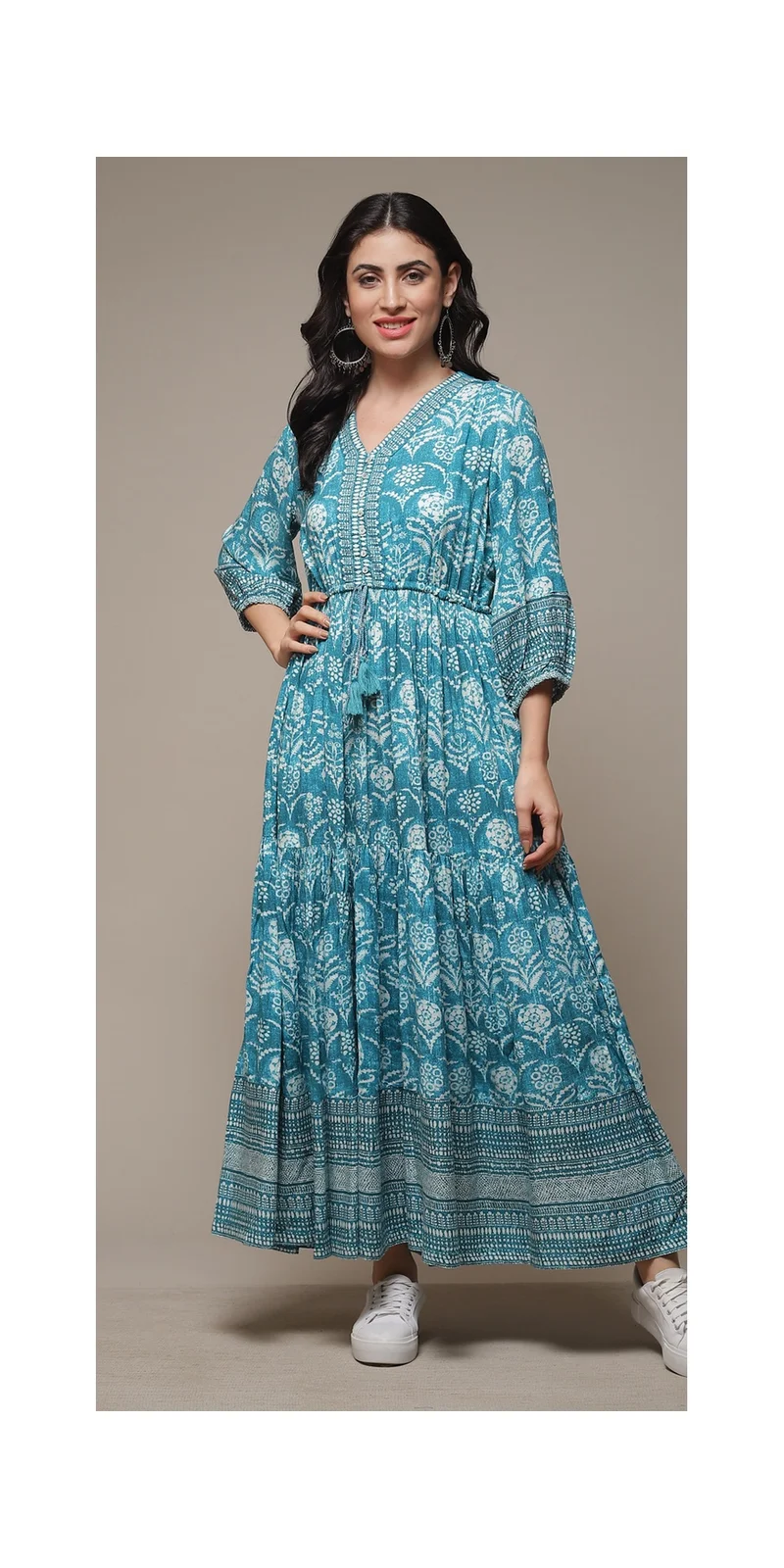 بيبا فستان بطباعة فيروزية بطبقات