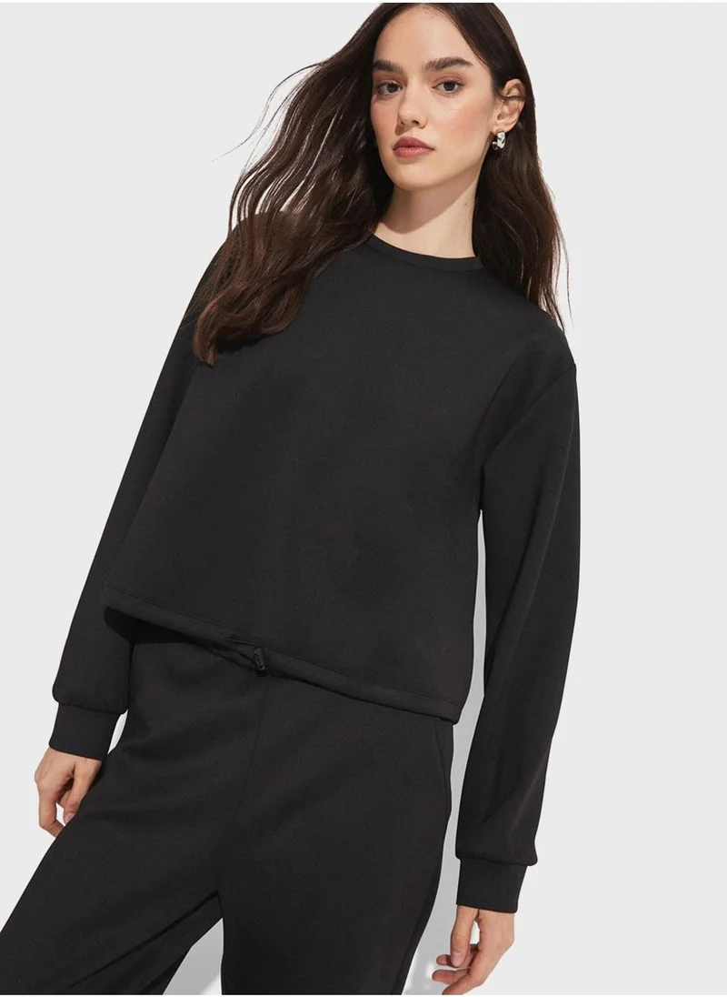 جون Crew Neck Sweatshirt
