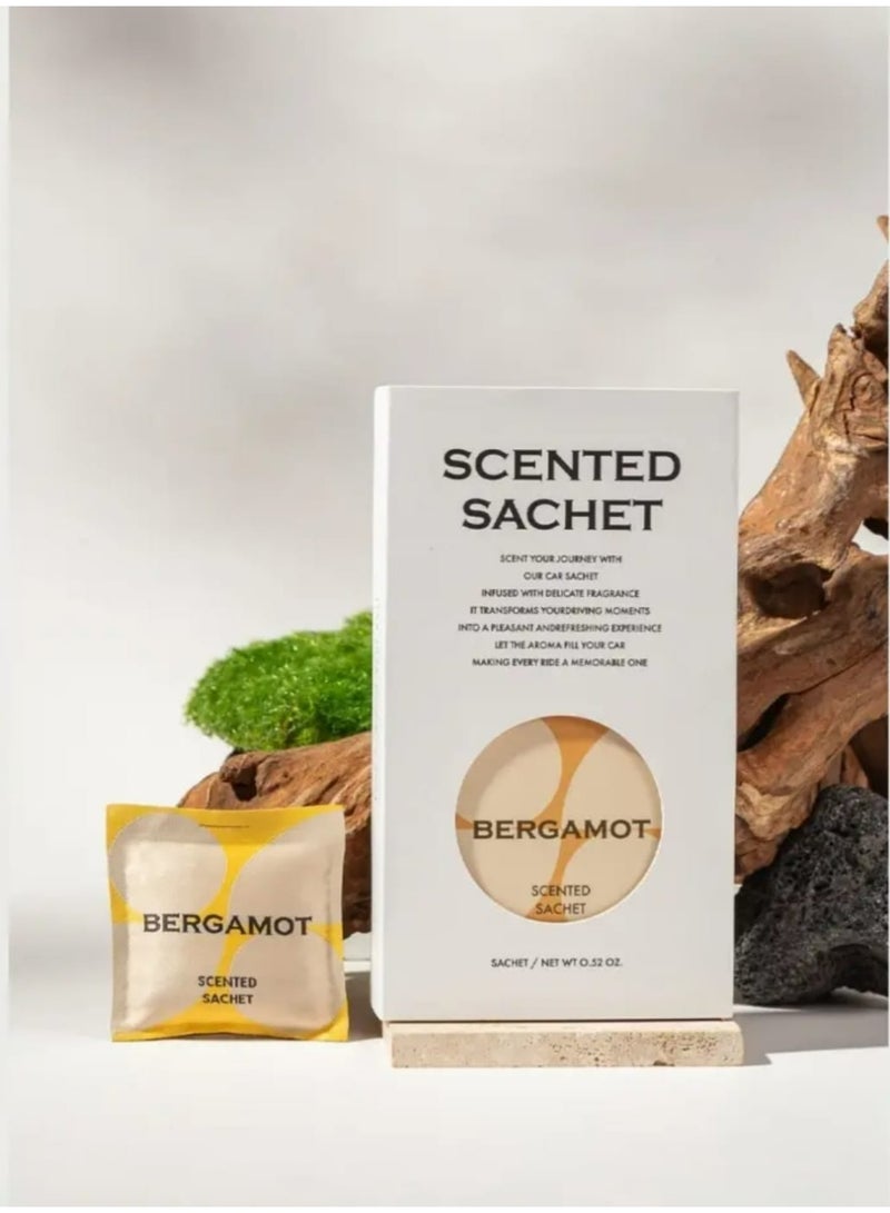 إمبر آند يو معطر سيارات فاخر بجودة عالية، صُمم خصيصًا للسائقين عشّاق الأناقة يأتي في علبة هدايا أنيقة بحجم ‎10 × 18 سم‎ — مثالية للتقديم كهدية أو لعرضها داخل السيارة - Image 1