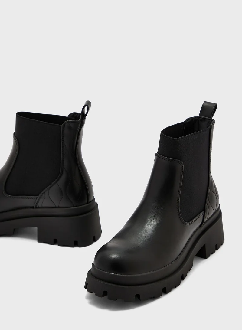 ONLY Doja Quilted Ankle Boots