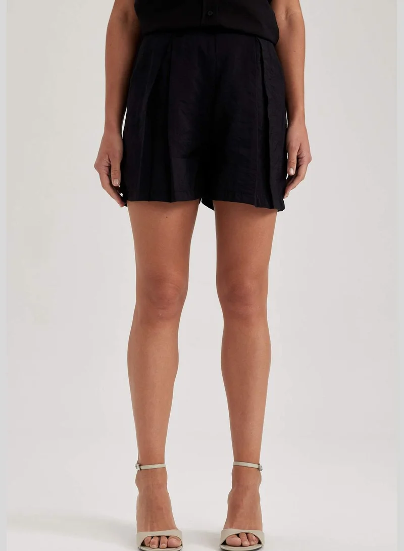 DeFacto Woman Woven Short