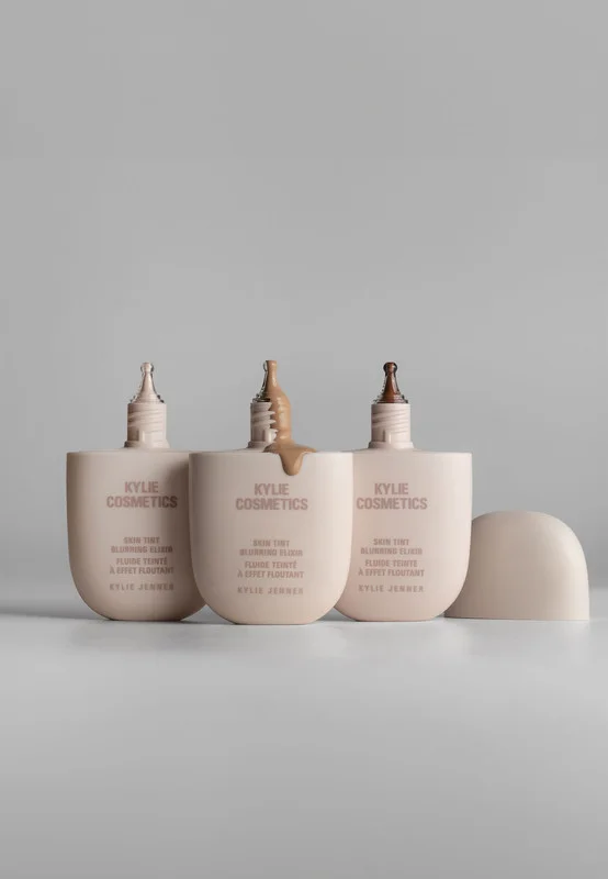 Kylie Cosmetics Skin Tint Blurring Elixir Foundation - 3WN, 30ml