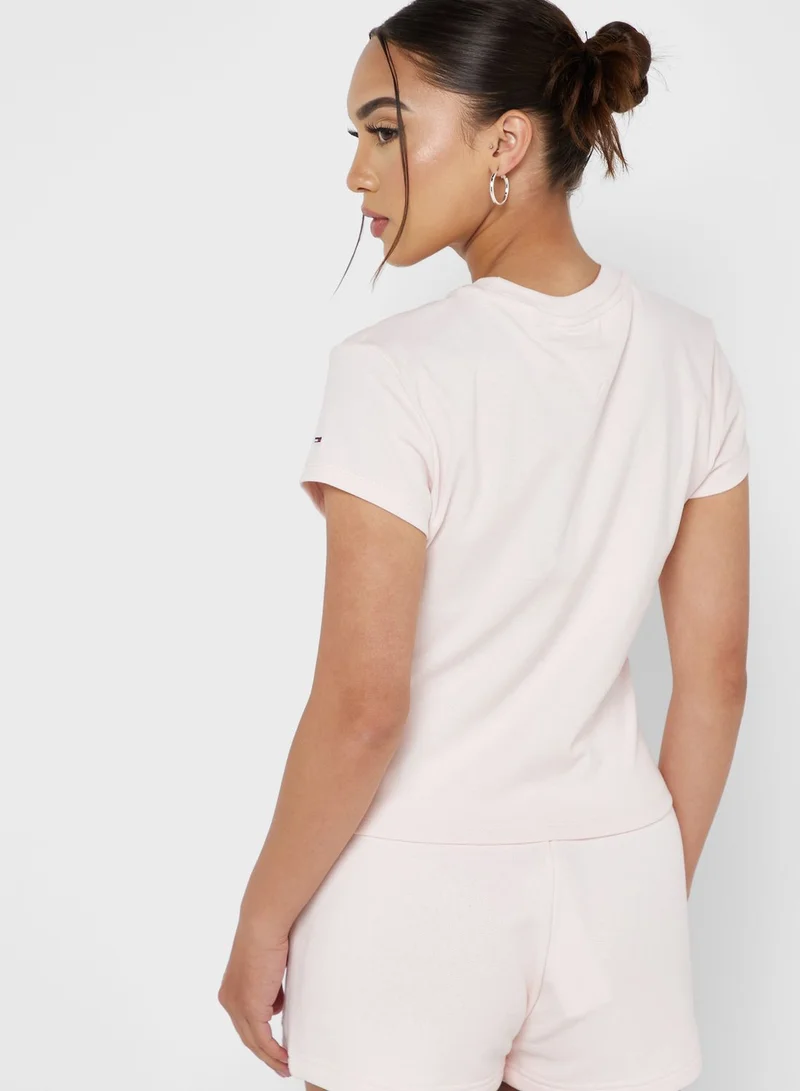 TOMMY JEANS Crew Neck Logo T-Shirt