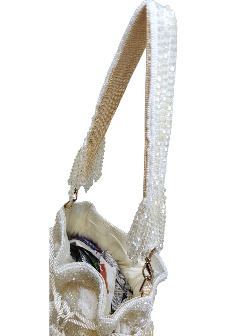أركاد حقيبة بوتلي نسائية مطرزة بالخرز من أركاد بحبل شد للسهرات والأعراس – أبيض - Image 5