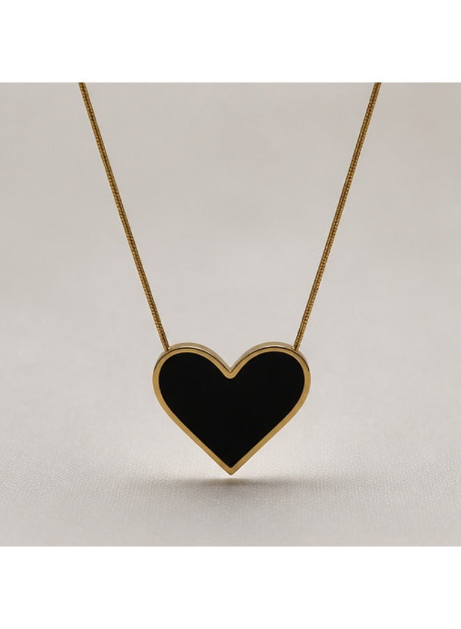 Elegant Black Heart Pendant Necklace – 18K Gold Plated Snake Chain - Image 3