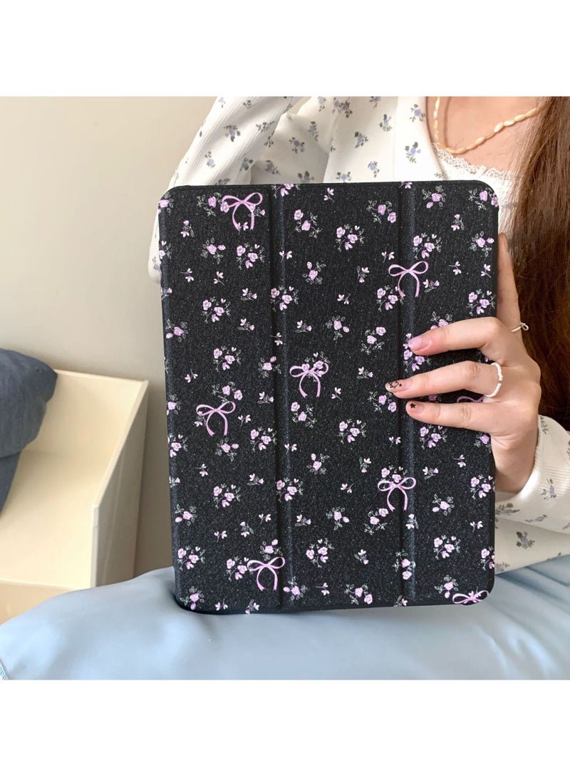 عام “غطاء لآيباد إير 2024 (13 بوصة)، غطاء للجهاز اللوحي مع حامل ثلاثي الطي + حامل قلم + وظيفة الإيقاظ/السكون التلقائي + غطاء خلفي ناعم للأطفال من TPU” - Image 3