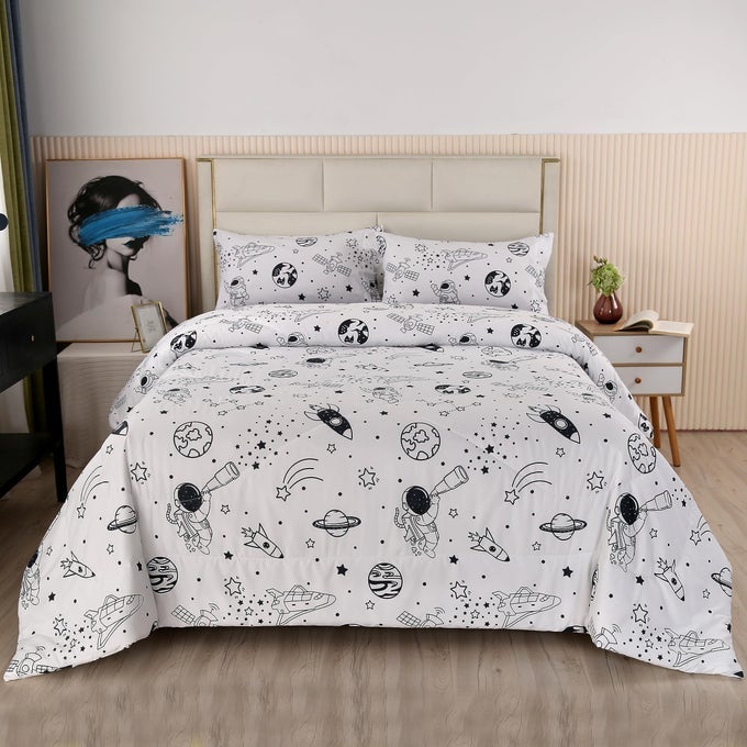 3PCS OUT SPACE BEDDING COMFORTER SETALL SEASON SPACE BEDDING TWINWHITE GALAXY COMFORTER SET FOR TODDLERS KIDS BOYS TEENS AND GIRLSMICROFIBER 1 COMFORTER 2 PILLOWCASES