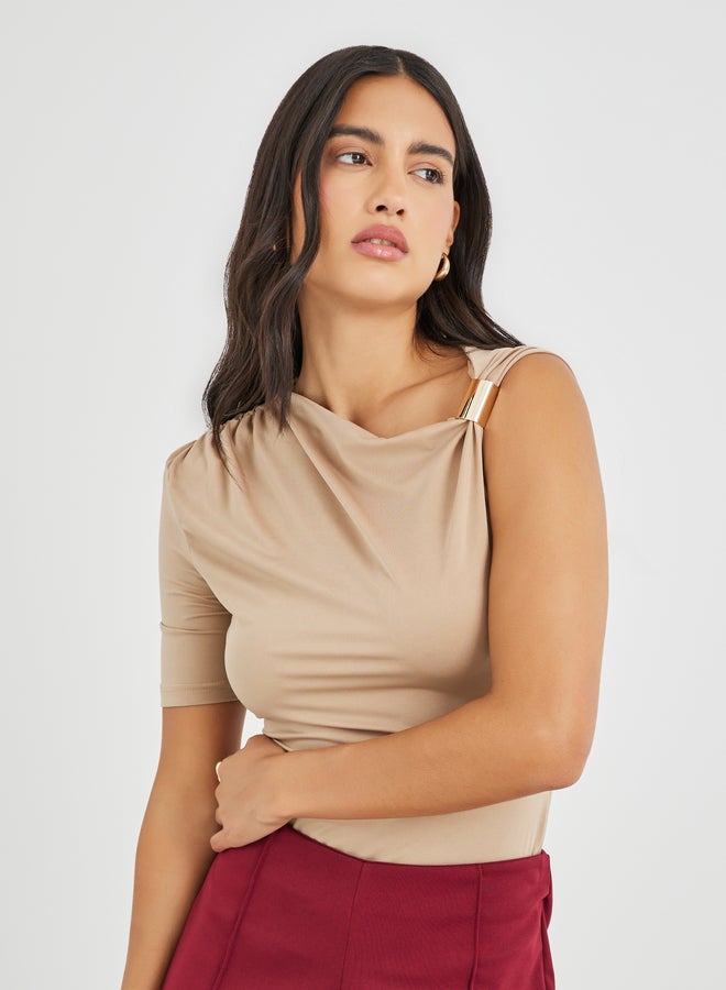 Styli Solid One Sleeve Ruched Detail Top - Image 1