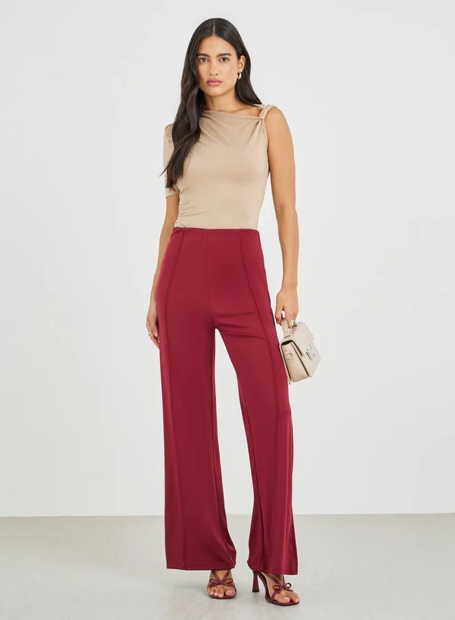 Styli Styli Solid One Sleeve Ruched Detail Top