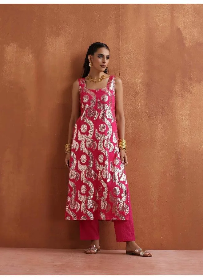ترو برونز trueBrowns Pink Metallic Straight Kurta Set