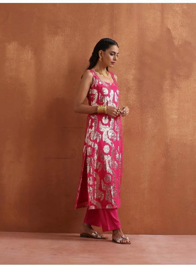 ترو برونز trueBrowns Pink Metallic Straight Kurta Set